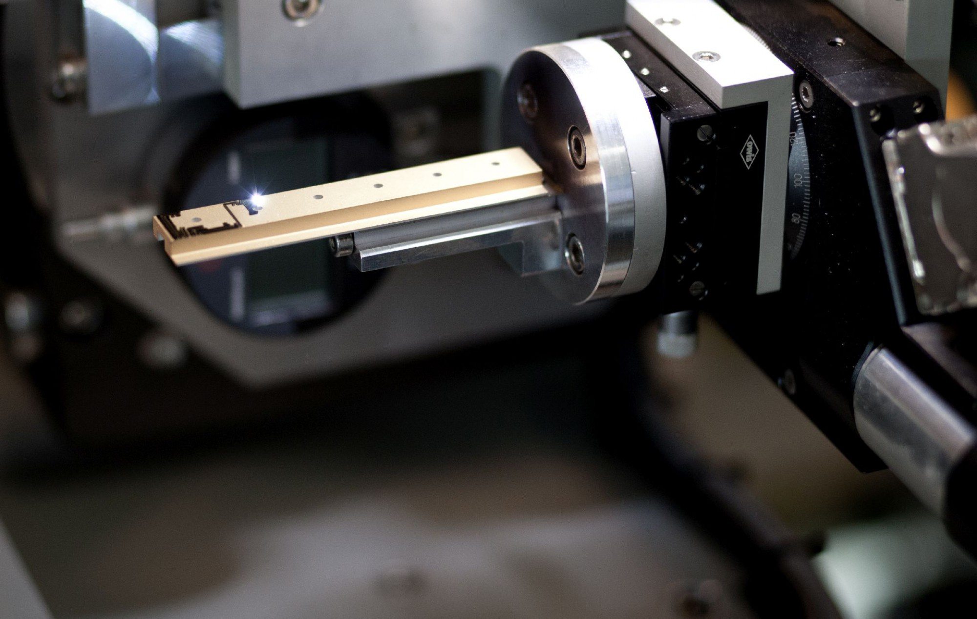 STRUCTURATION PAR LASER DE CIRCUITS DE CONNEXION SUR SUPPORTS CERAMIQUES STRUCTURATION PAR LASER DE CIRCUITS DE CONNEXION SUR SUPPORTS CERAMIQUES